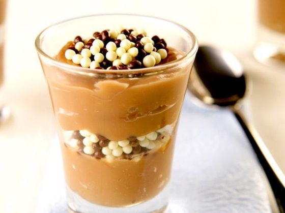 Copinho de Brigadeiro - Por Renata Bastos Copinho de Brigadeiro - Por Renata Bastos
